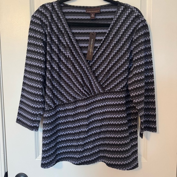 Dana Buchman NWT Black and Gray Women's Top - Picture 1 of 6